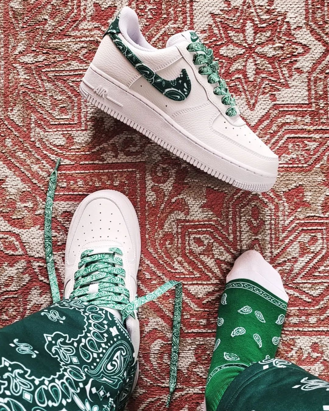 Paisley Socks ( available in 4 colorway)